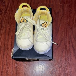 Jordan retro 6 size 6c